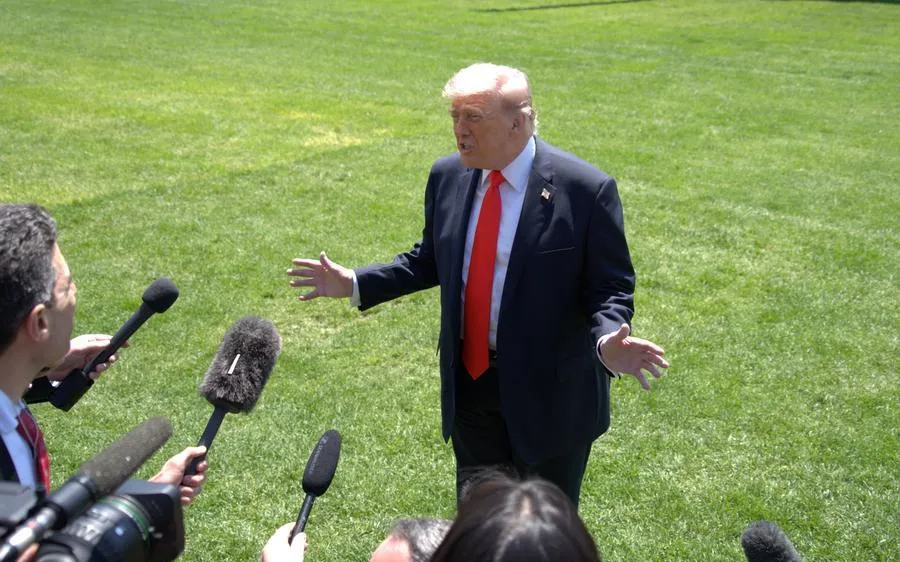 Tổng thống Donald Trump treo thưởng 1 triệu USD cho thông tin dẫn đến kết án tội gian lận bầu cử