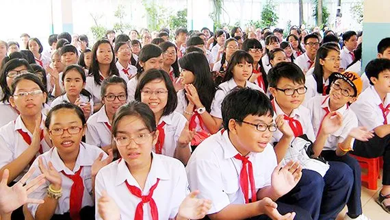 UBND TPHCM chấp thuận đề xuất giảm học phí cho học sinh THCS