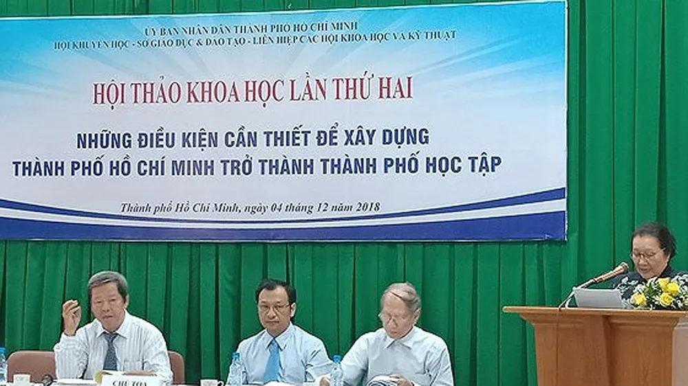 Xây dựng mô hình giáo dục mở để TPHCM trở thành thành phố học tập 