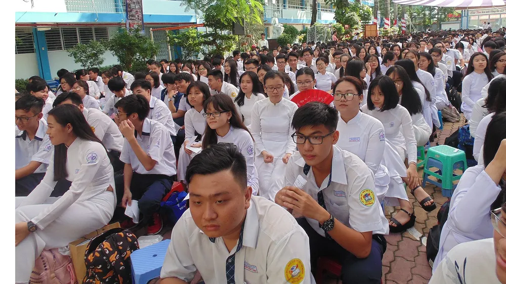 Góp ý Luật Giáo dục (sửa đổi): Tranh luận bỏ hay tiếp tục kỳ thi THPT quốc gia