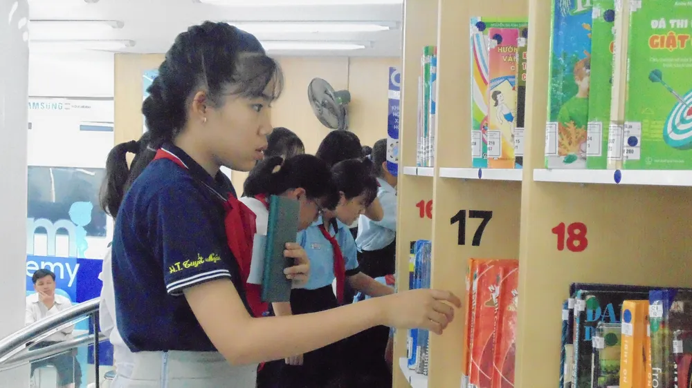Lan tỏa đam mê đọc sách với "Lớn lên cùng sách"