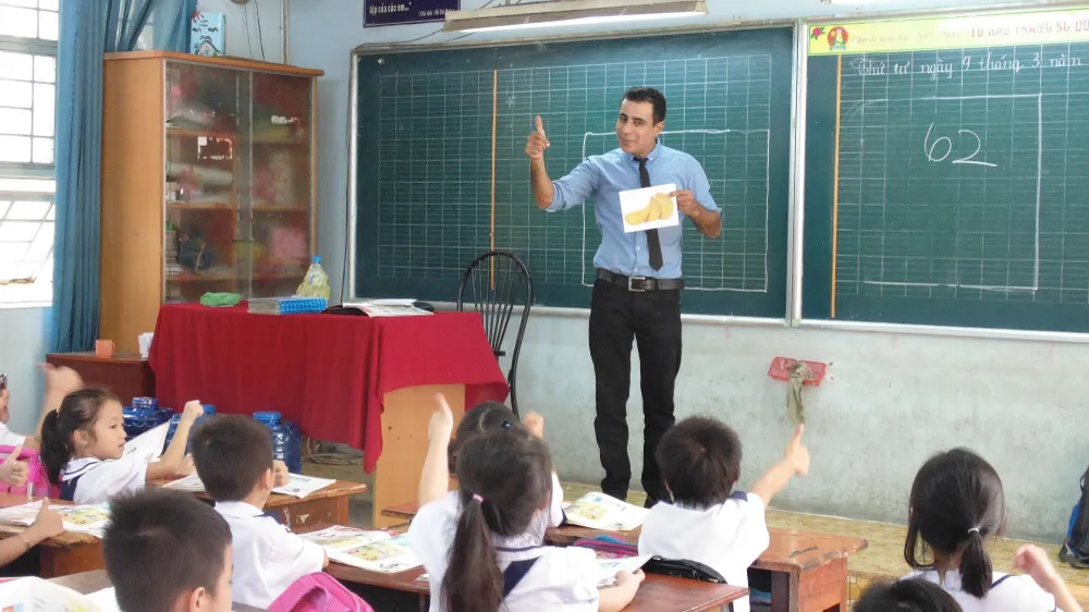 Niêm yết công khai tên giáo viên bản ngữ dạy tiếng Anh tại các trường phổ thông ở TPHCM