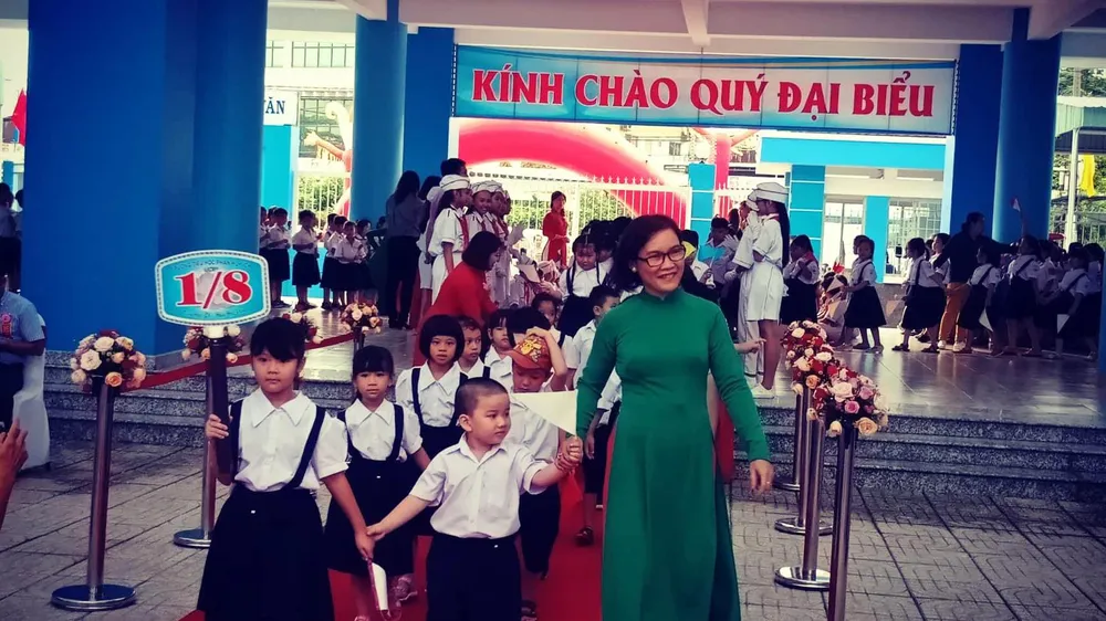 Khánh thành và khai giảng Trường Tiểu học Phan Huy Ích (quận Tân Bình)