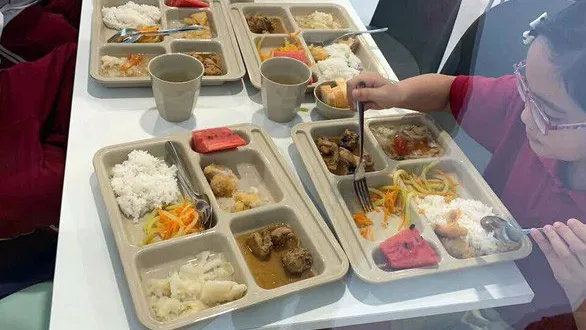 TPHCM: Các trường phải cho phụ huynh vào trường giám sát chất lượng bữa ăn của học sinh