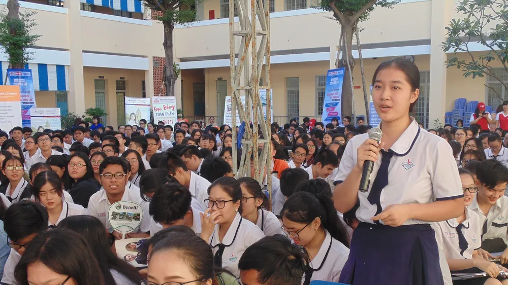 Học sinh TPHCM sẽ bắt đầu đi học lại từ ngày 4-5 theo phân bổ từng khối lớp, không tập trung đồng loạt
