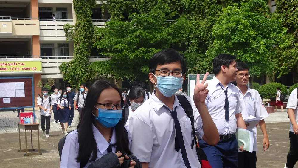 TPHCM: Tỷ lệ học sinh tốt nghiệp THPT năm 2020 cao nhất 3 năm qua với 99,44% 