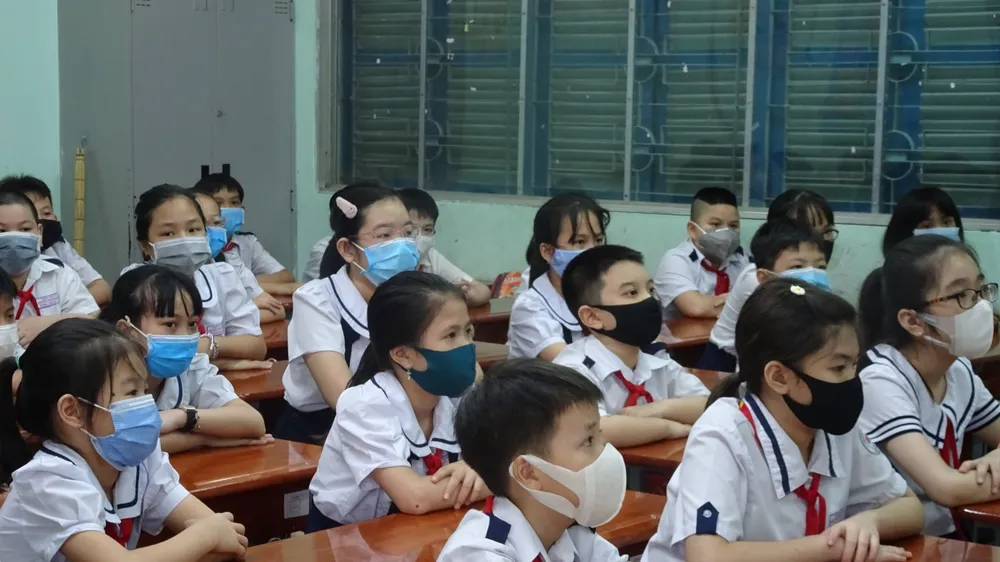 TPHCM: Đề xuất khai giảng năm học mới vào giữa tháng 9-2021