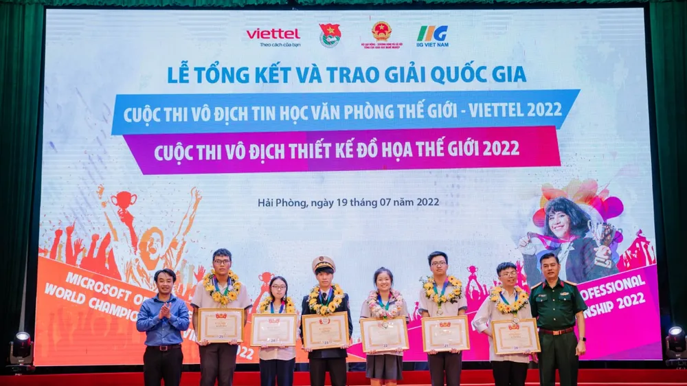 9 đại diện của Việt Nam tham gia cuộc thi tin học văn phòng và thiết kế đồ họa thế giới
