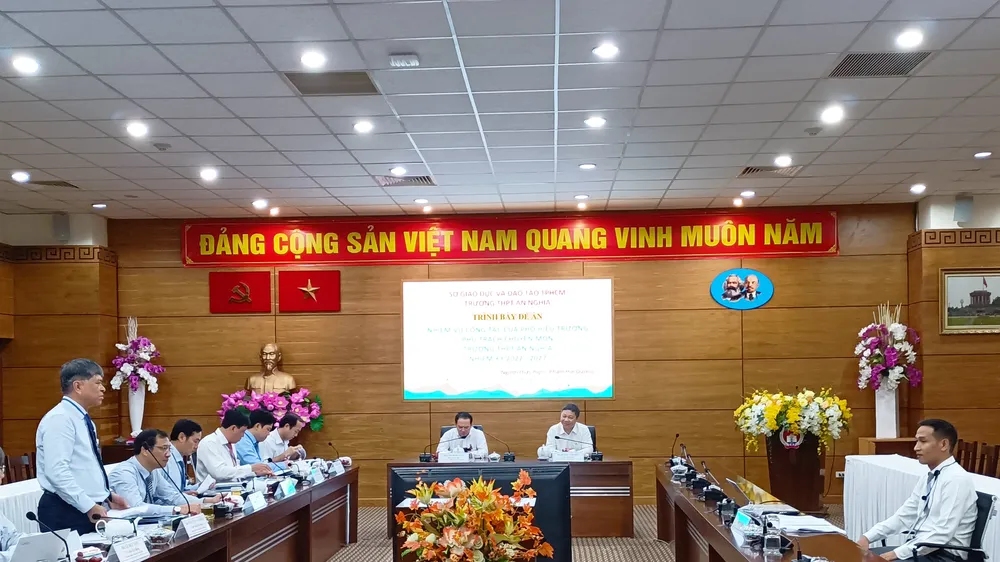 TPHCM: 11 ứng viên bước vào vòng 2 kỳ thi tuyển dụng cán bộ quản lý tại 3 trường THPT