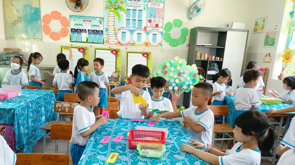 TPHCM: Đề xuất hỗ trợ 100% lương cơ sở cho giáo viên tiểu học mới ra trường