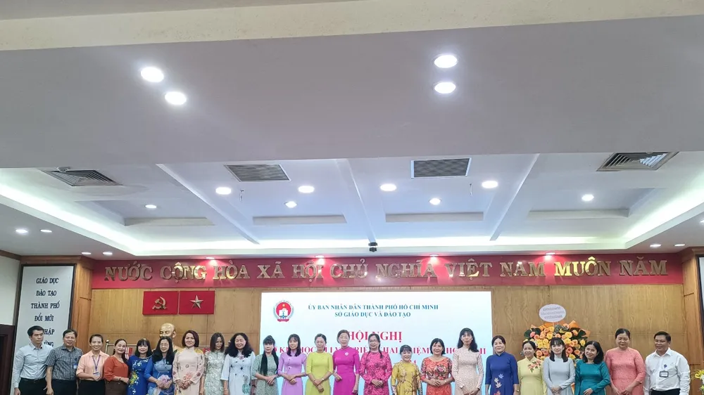 TPHCM: Trao quà tết cho 37 trường chuyên biệt, trung tâm hỗ trợ phát triển giáo dục hòa nhập