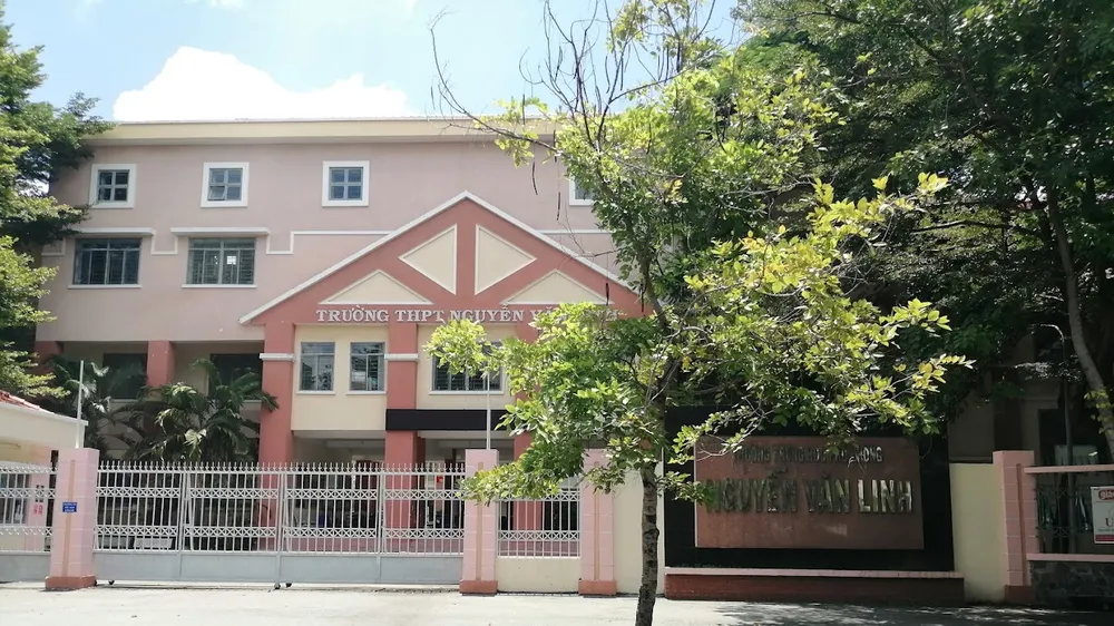 Giáo viên bị tố "ép" học sinh đi học thêm được đánh giá hoàn thành nhiệm vụ