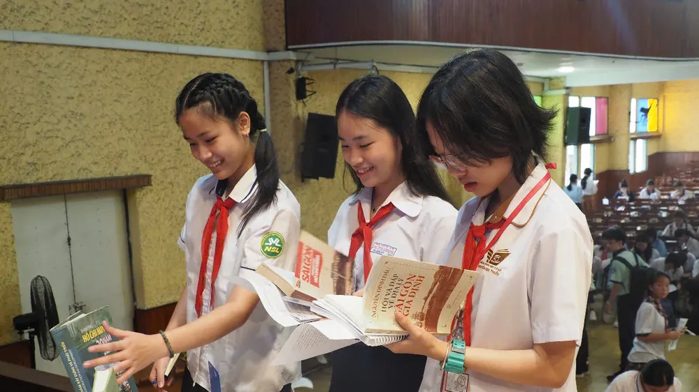 TPHCM: Học sinh nghe kể chuyện về thành phố qua nhiều hoạt động sáng tạo