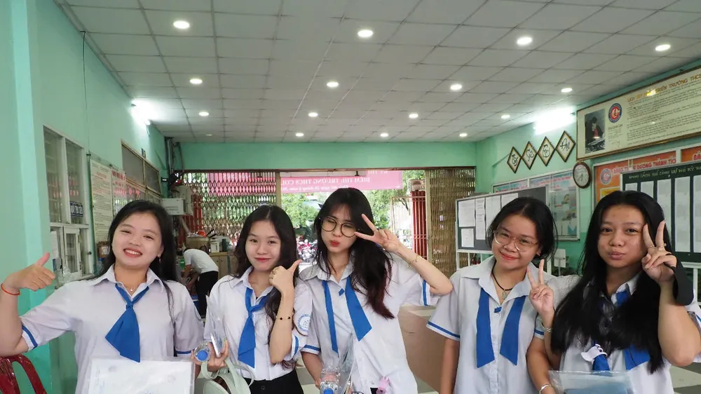 Học sinh tham gia kỳ thi tuyển sinh lớp 10 công lập năm học 2025-2026