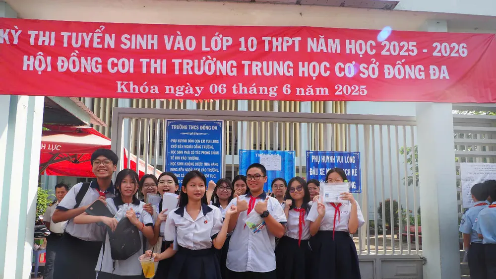 Học sinh tham gia kỳ thi tuyển sinh lớp 10 công lập năm học 2025-2026 tại TPHCM