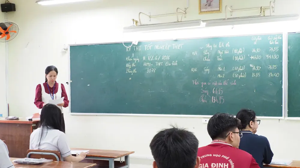 Thí sinh làm thủ tục dự thi tốt nghiệp THPT năm 2026 vào chiều 10-6. 