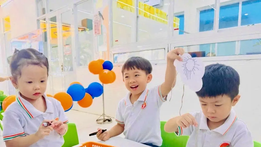 Học sinh Trường Mầm non Bến Thành (phường Bến Thành, TPHCM) tham gia Ngày hội STEAM. Ảnh minh họa