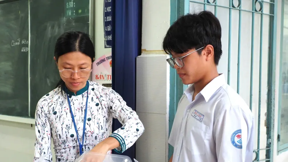 Thí sinh tham gia kỳ thi tuyển sinh lớp 10 công lập năm học 2026-2027 tại TPHCM