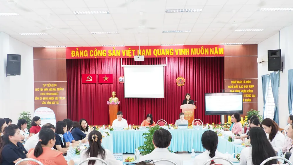 Tọa đàm chia sẻ kinh nghiệm thực hiện dự án hỗ trợ nâng cao chất lượng chăm sóc, nuôi dưỡng, giáo dục trẻ mầm non tại địa bàn có khu công nghiệp (KCN), cụm công nghiệp do Bộ GD-ĐT tổ chức tại Trường Mầm non 19/5 (phường Tân Thuận, TPHCM)