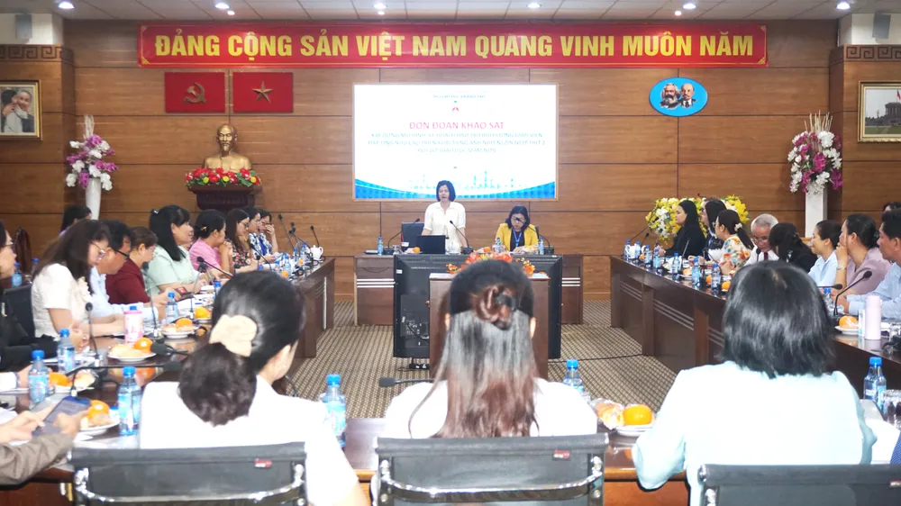Đoàn công tác của Bộ GD-ĐT làm việc với Sở GD-ĐT TPHCM về xây dựng mô hình, kế hoạch bồi dưỡng, đào tạo giáo viên đáp ứng nhu cầu triển khai tiếng Anh như ngôn ngữ thứ hai ở mầm non.