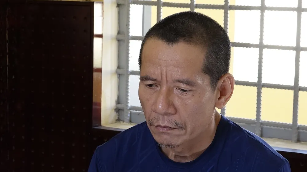 Con tâm thần chém chết cha ruột
