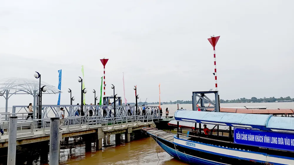 Vĩnh Long: Vận hành bến tàu khách du lịch