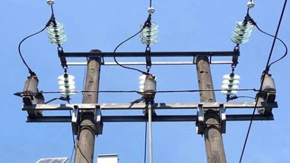 Nguyên bí thư huyện ủy xài điện 7 năm không trả tiền