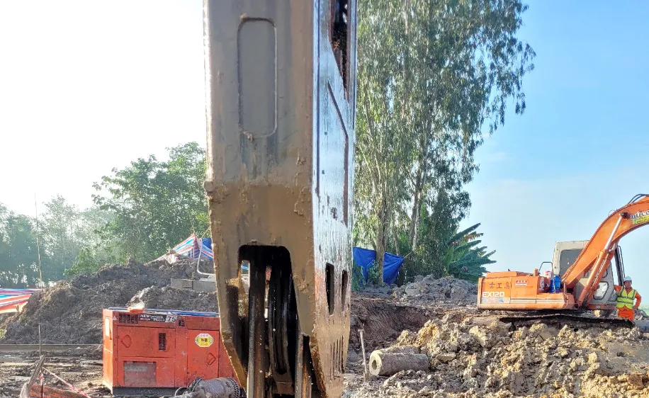 Công tác cứu hộ vẫn đang tiếp tục