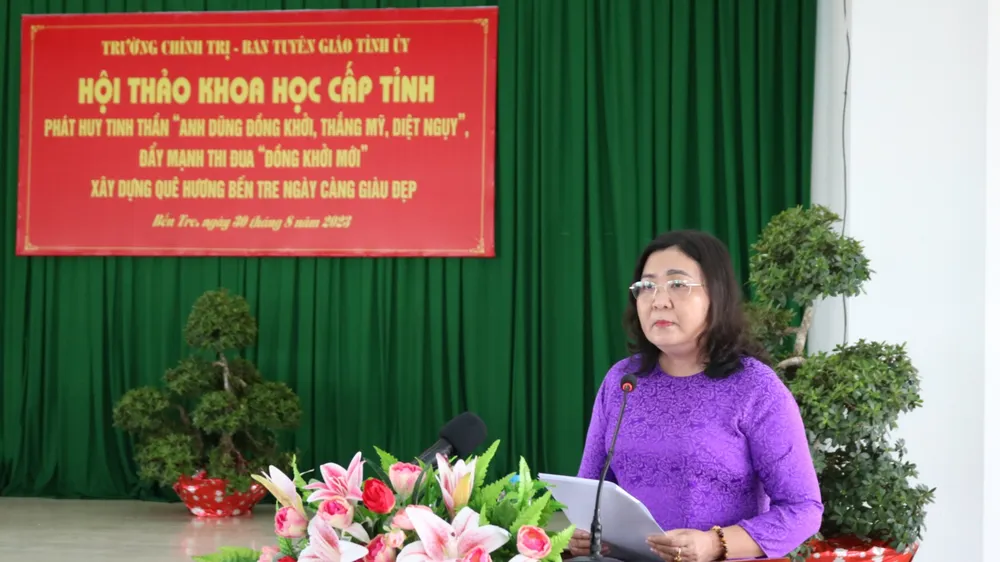 Phó Bí thư Thường trực Tỉnh uỷ Bến Tre Hồ Thị Hoàng Yến phát biểu tại hội thảo