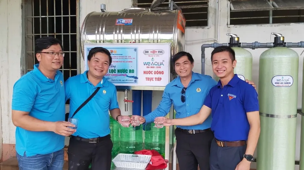 Khánh thành hệ thống lọc nước sạch tặng chiến sĩ tại tỉnh Bình Phước