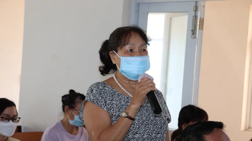Người dân thắc mắc về việc gặp khó khi gắn đồng đồ nước
