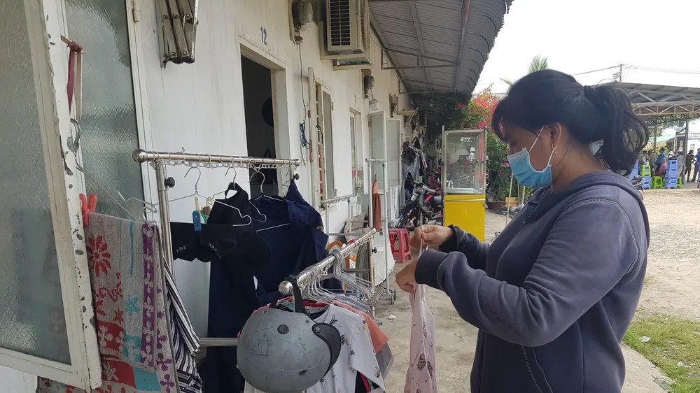 Công nhân lao động ở trọ mong ngóng tiền hỗ trợ thuê nhà