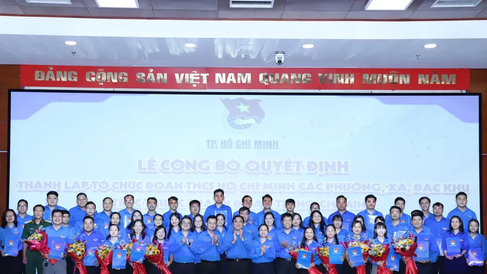 Ban chấp hành Thành đoàn TPHCM ra mắt tại hội nghị