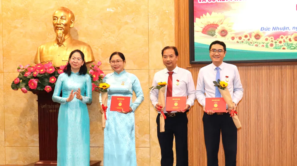 Đổi mới chất lượng sinh hoạt tại các chi bộ