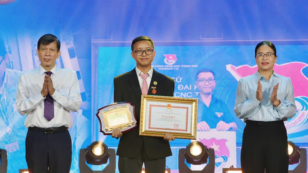 Cá nhân vinh dự nhận Giải thưởng Tôn Đức Thắng lần thứ 25 - năm 2025. Ảnh: HOÀNG HÙNG