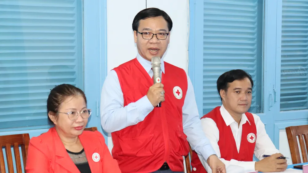 Ông Nguyễn Minh Nhựt, Chủ tịch Hội Chữ thập đỏ TPHCM thông tin chương trình Festival Nhân ái 2026. Ảnh: THÁI PHƯƠNG