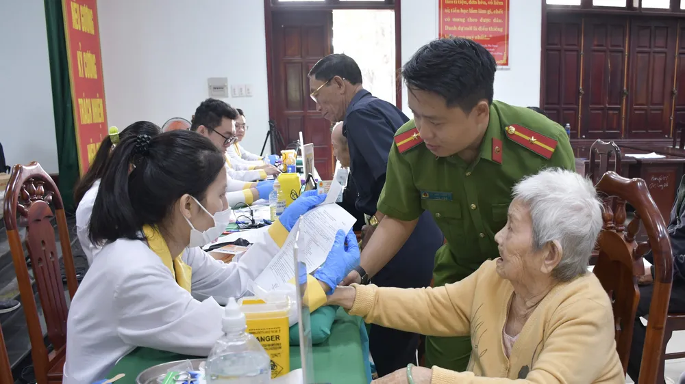 Hy vọng tìm người thân từ ADN