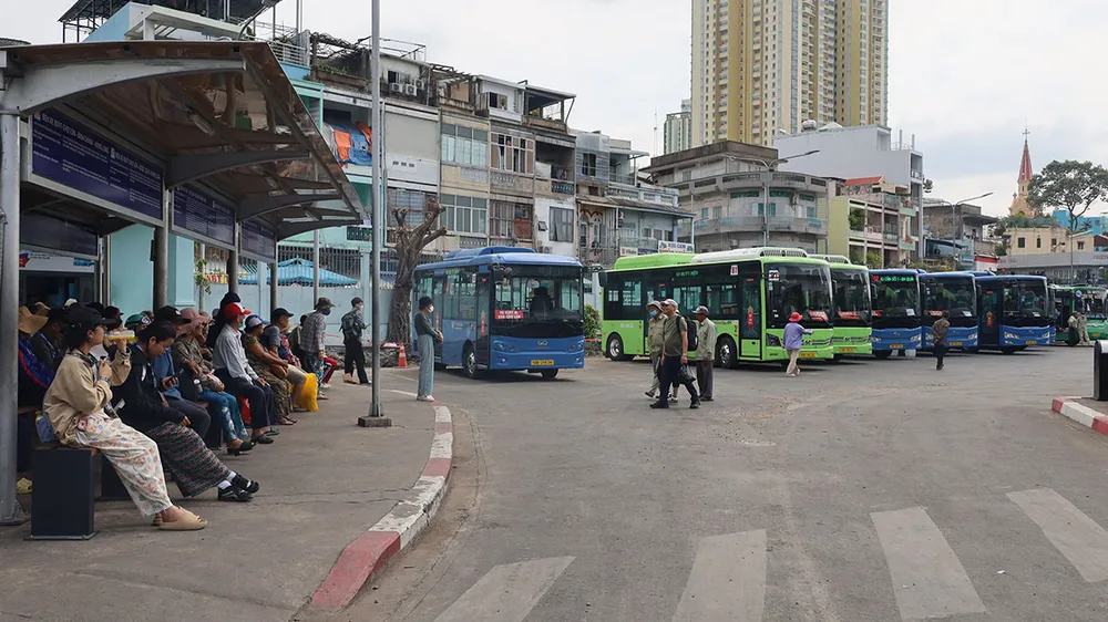 Để xe buýt hấp dẫn hơn - Bài 5: Thí điểm miễn vé xe buýt trước khi mở rộng