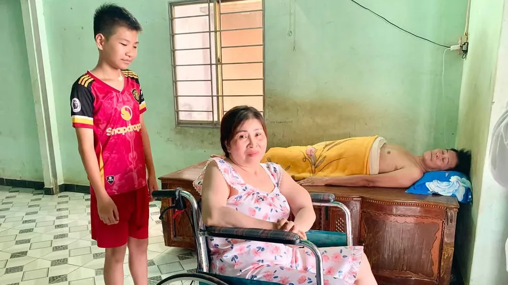 Biến cố liên tiếp ập xuống vợ chồng nghèo
