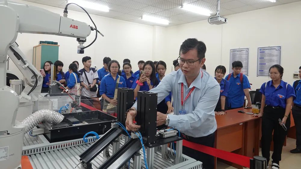 Điểm chuẩn nhiều ngành dự báo biến động