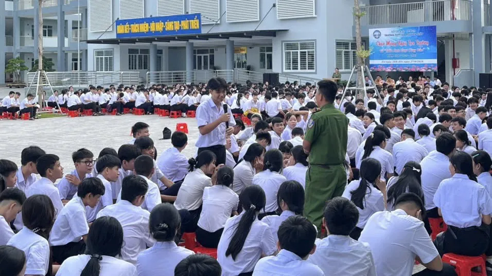 Tự hào mái trường mang tên Đại tướng Võ Nguyên Giáp