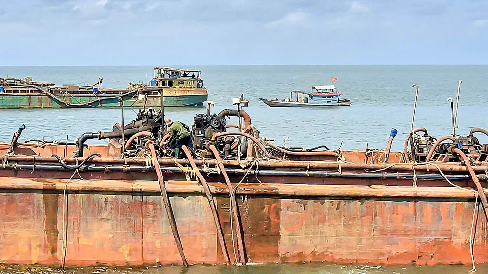 Cát biển khó đến công trình