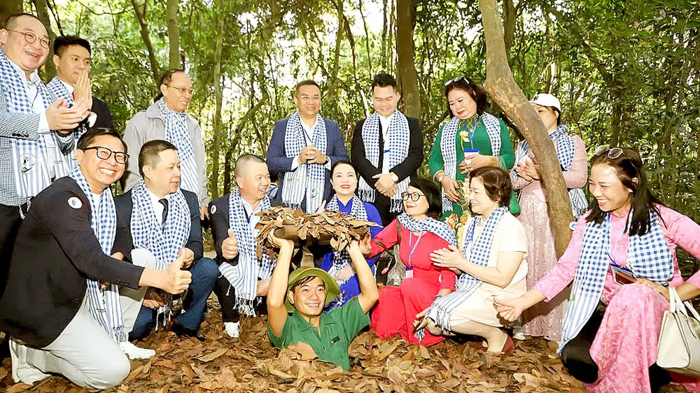 Điểm tựa của “thị thực nhân tài”