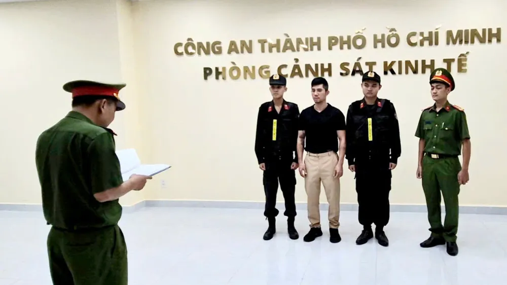 Cơ quan Cảnh sát điều tra, Công an TPHCM thi hành quyết định bắt tạm giam đối với Lương Bằng Quang