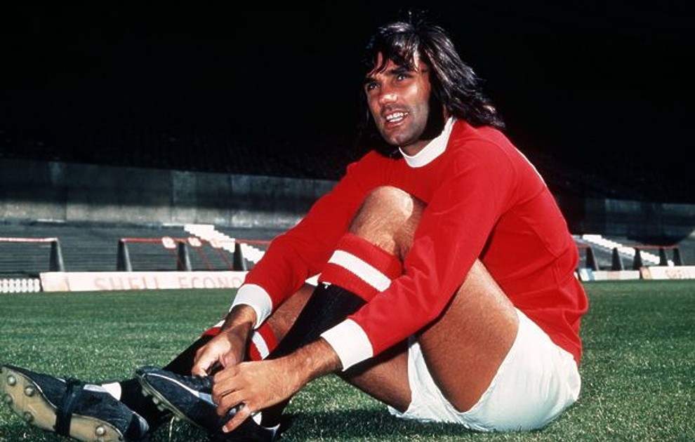 Bên Lề: Câu Chuyện Cảm Động Về Đôi Giày “Quý Hơn Vàng” Của George Best |  Chuyên Trang Thể Thao