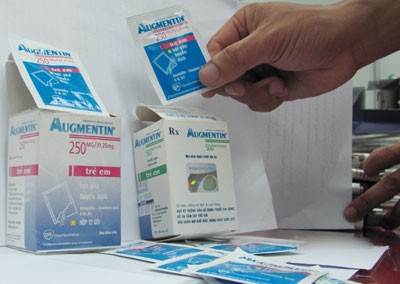 Augmentin có sẵn dạng thuốc nén, dạng viên nén và dạng siro không?
