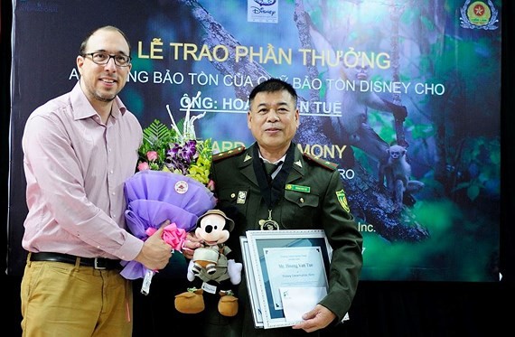 Forest ranger awarded Disney Conservation Fund | SGGP English Edition