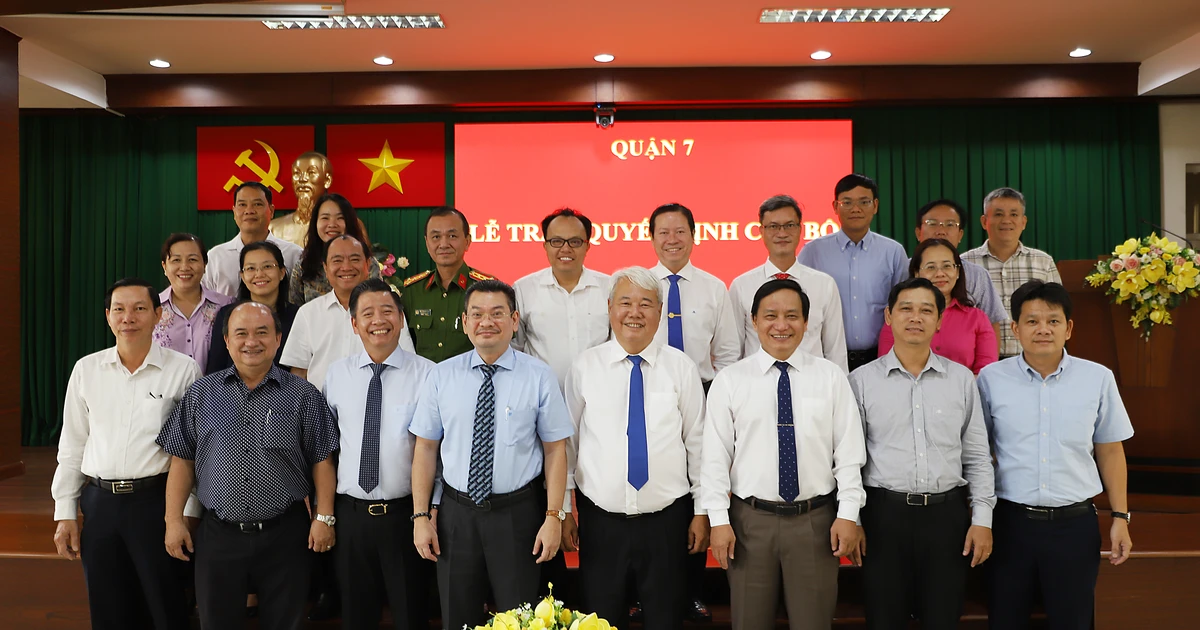 Lãnh Đạo Quận 7