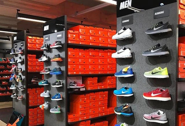 Nike factory outlet store quận 4