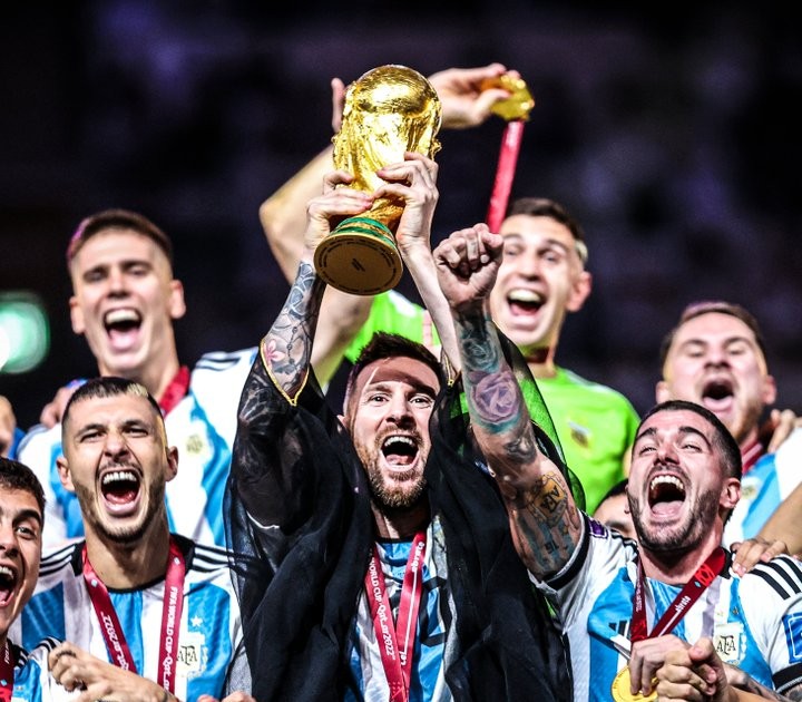 Đế chế bóng đá thế giới lại sẽ đồng hành cùng chúng ta trong World Cup 2022! Đây là giải đấu đỉnh cao của những người đam mê bóng đá và chỉ xảy ra một lần trong 4 năm. Hãy xem hình ảnh liên quan để đón chờ những giai điệu bóng đá tuyệt vời nhất!